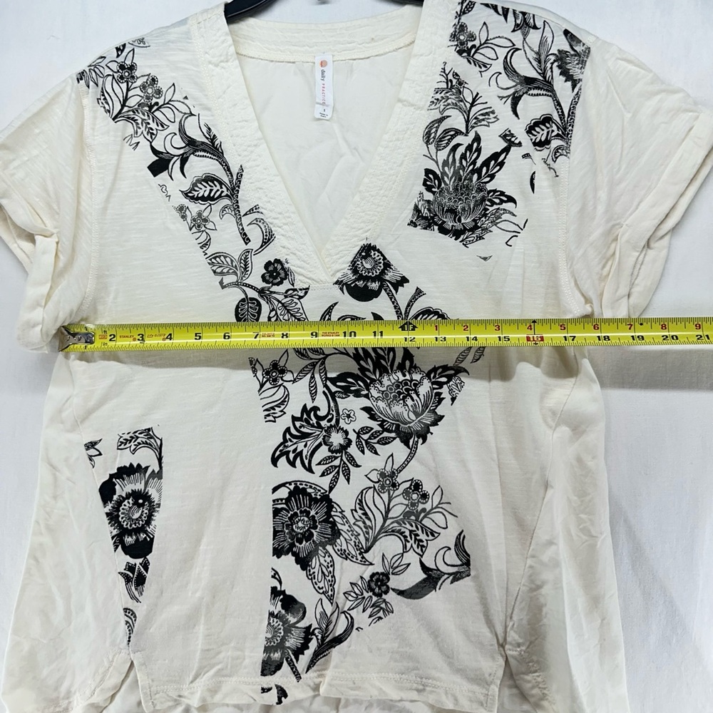 Anthropologie Daily Practice V-Neck Floral Short-Sleeve Top Cream Women’s Small - Picture 5 of 8
